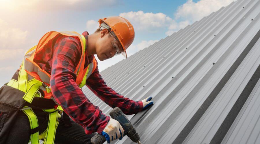 Professional Emergency Roof Repairs services in Huslia, AK